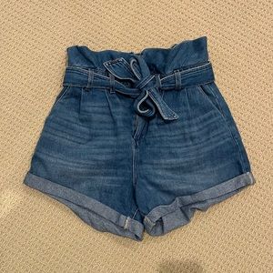 BlankNYC paper bag denim shorts. Size 27. BRAND NEW w tags!